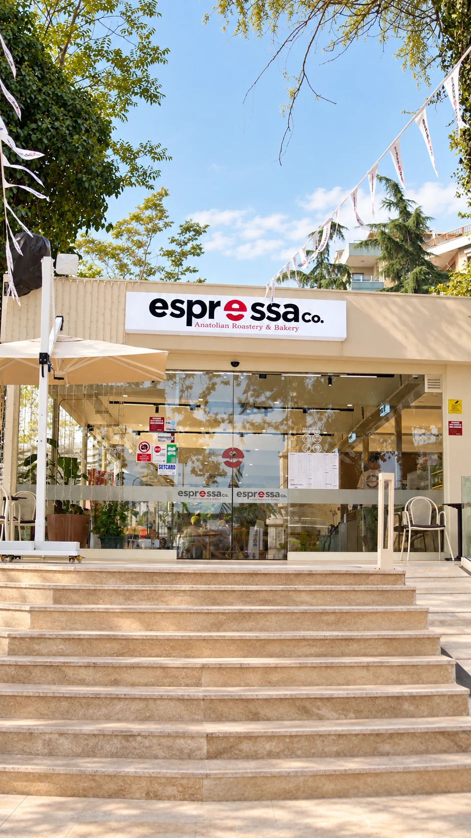 Espressa girişi